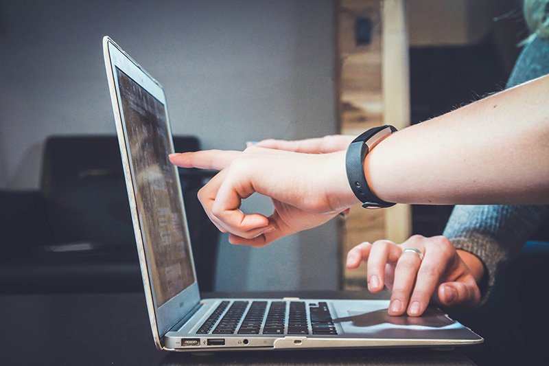 counseling on computer